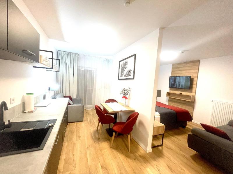 Apartment Premium Atal City Square-Free Parking Space In The Garage - image 35