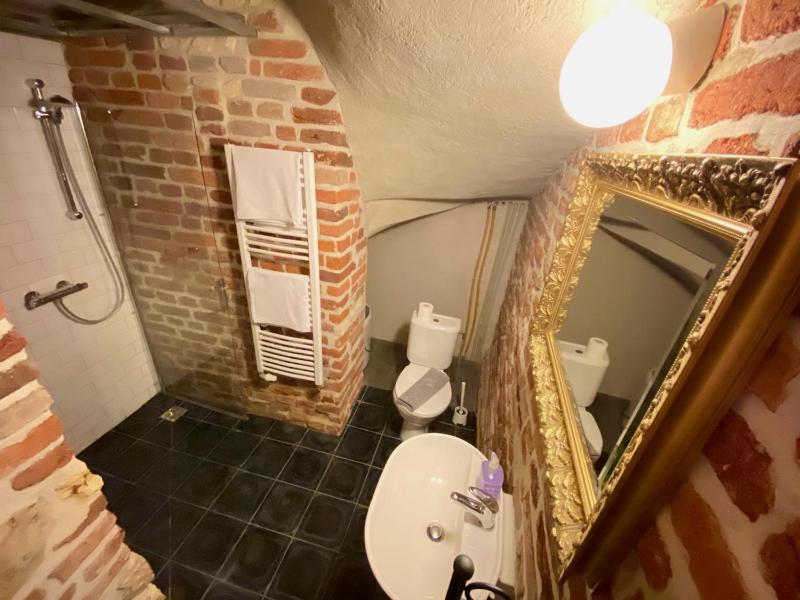 Economy Double Room - Basement image 4