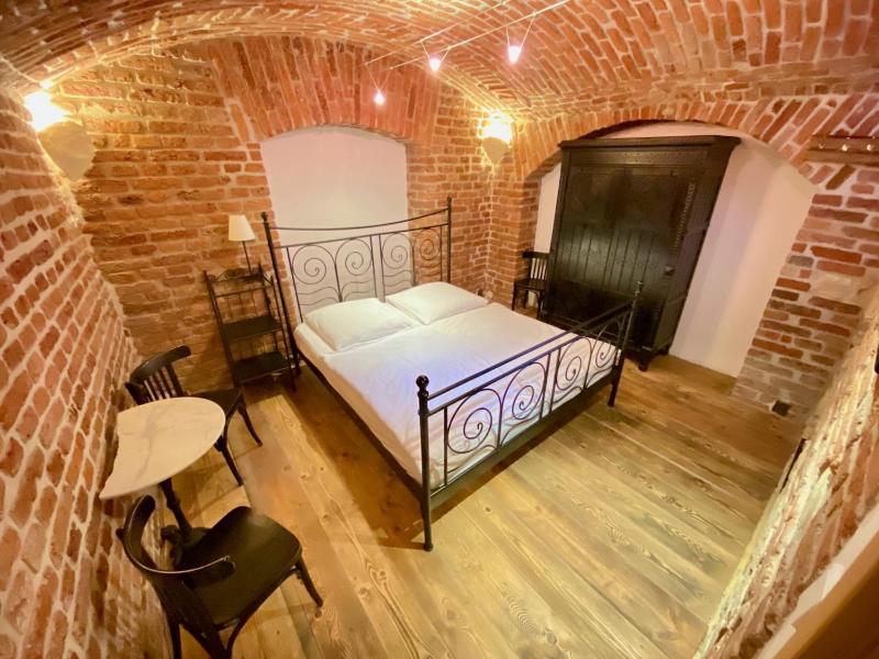 Economy Double Room - Basement image 2