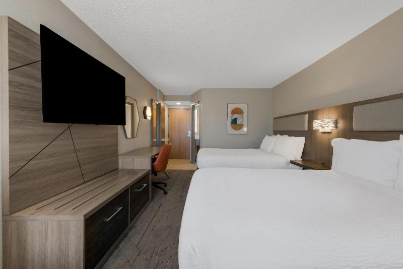 Standard Double Room with Two Double Beds image 2