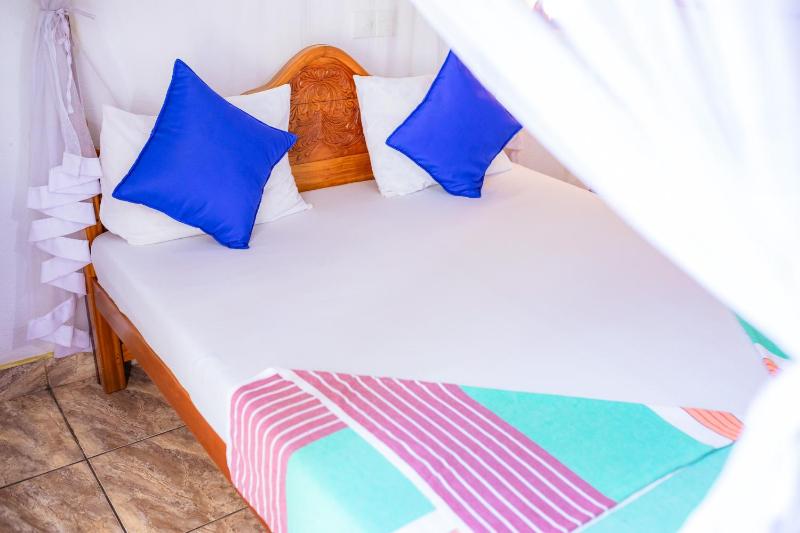 Summer Lanka Surf House - image 45