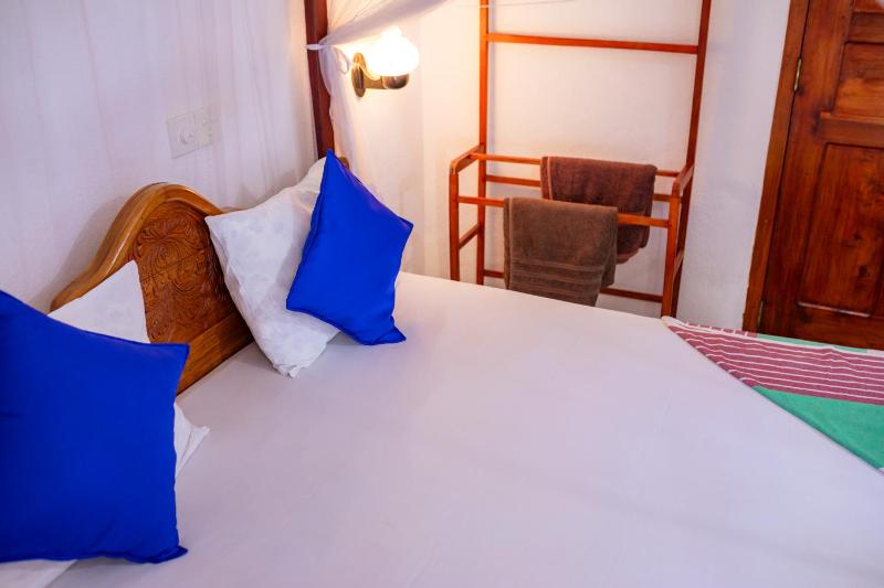 Summer Lanka Surf House - image 30