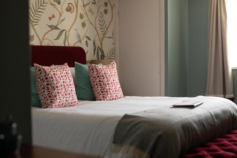 Double Room image 4