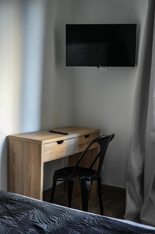 Comfort Double Room image 4