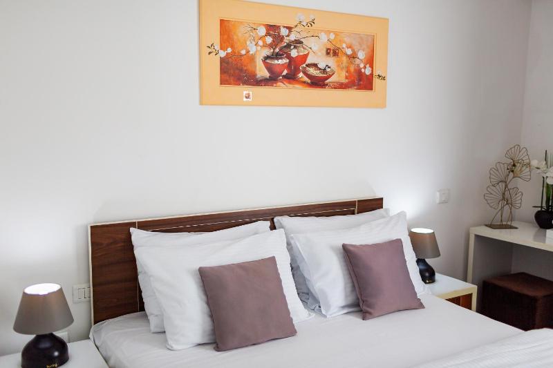 Budget Double Room image 2