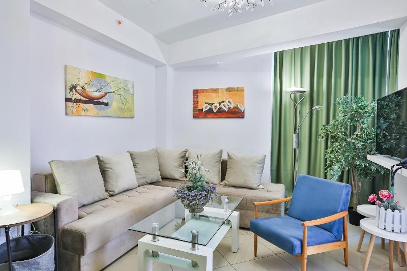 One-Bedroom Apartment image 1