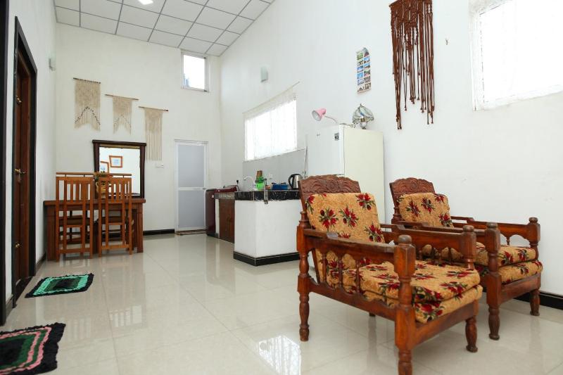 Sujee's Guest House with Two Bed Rooms - image 28
