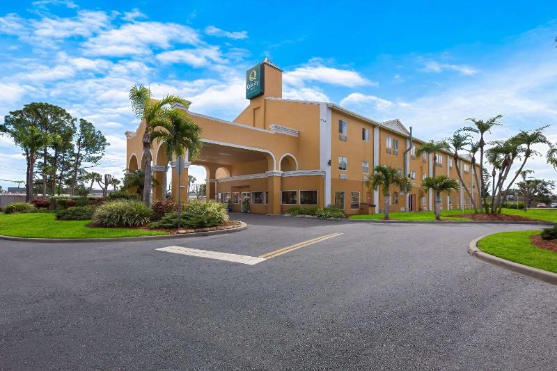 Quality Inn Sarasota I-75 - image 1