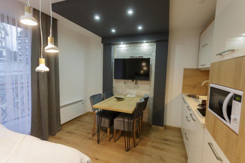 Junior Suite with Spa Access image 3