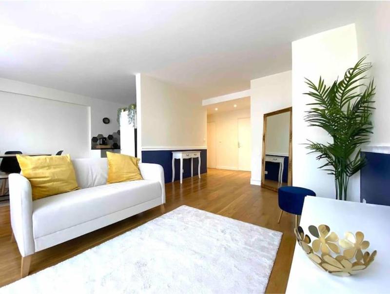 * Superbe appartement à Versailles * Images