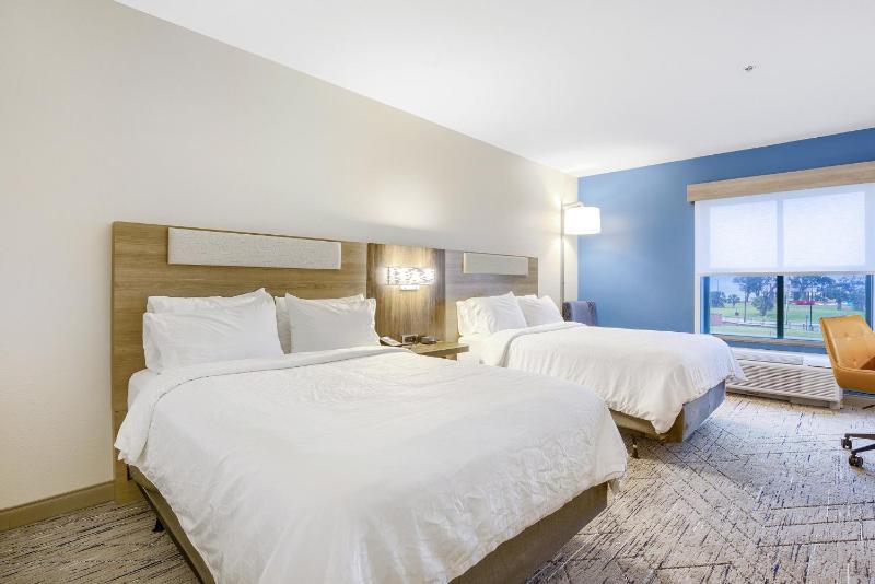 Standard Room image 2