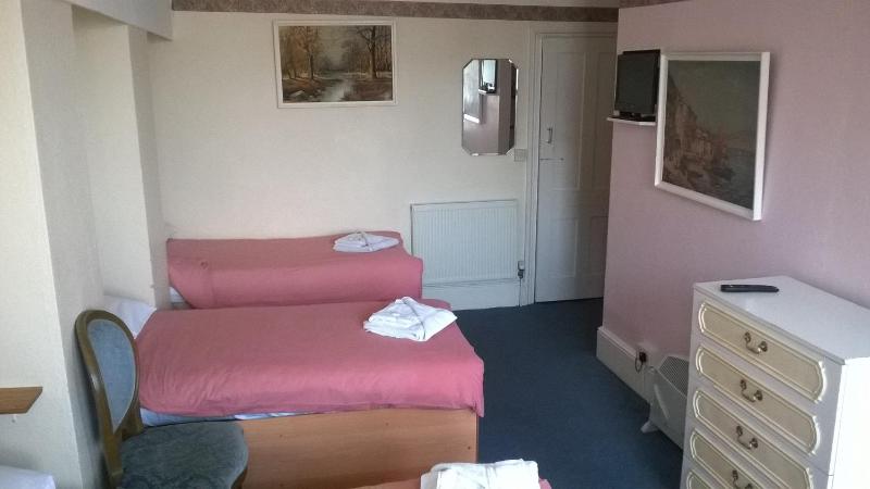 Family Room image 1