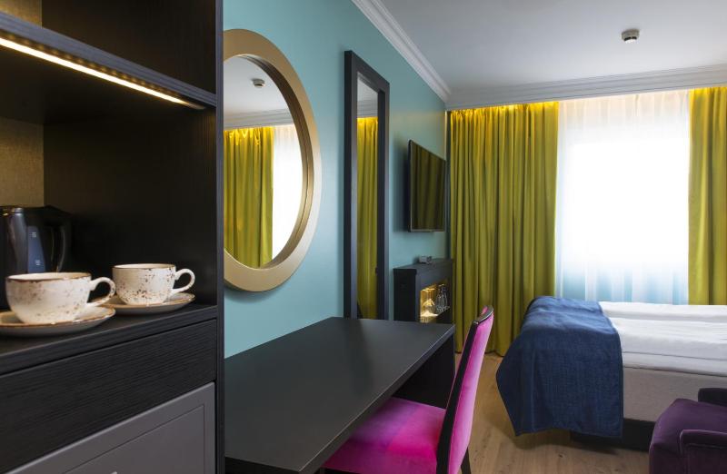 Standard Double Room image 4