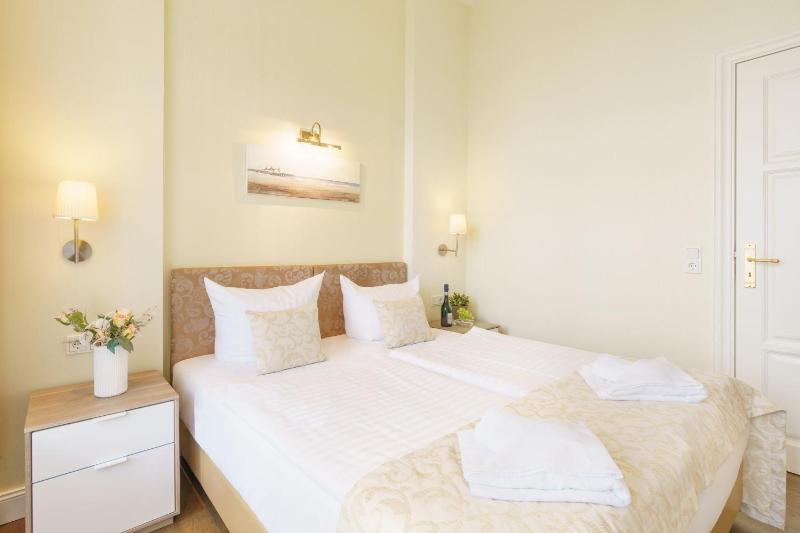 Two-Bedroom Apartment with Terrace image 1