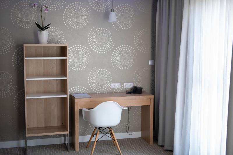 Deluxe Junior Suite image 3