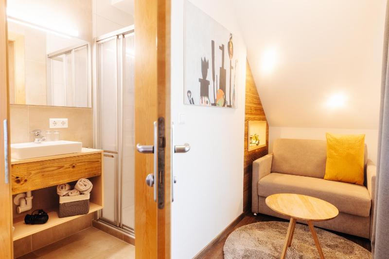 Two-Bedroom Triple Room image 4