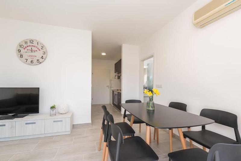 Balen 1. modern ap.close to the beach &city center - image 1