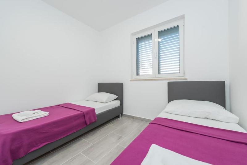 Balen 1. modern ap.close to the beach &city center - image 15