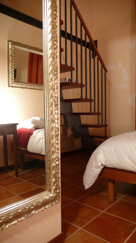 Standard Double/Twin Room image 3