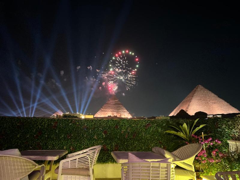 Pyramids Top guest house - image 11