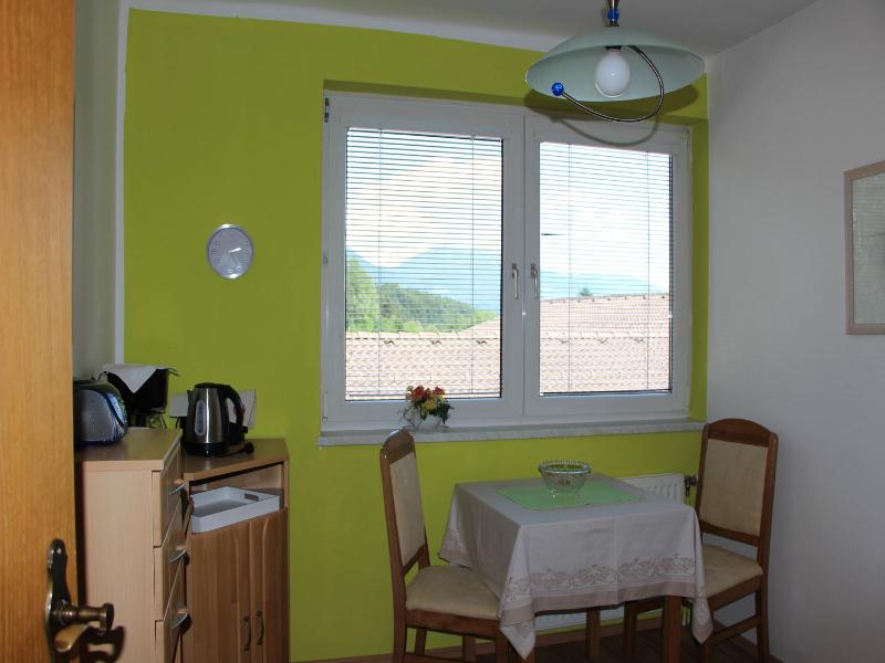 Studio Apartment image 3