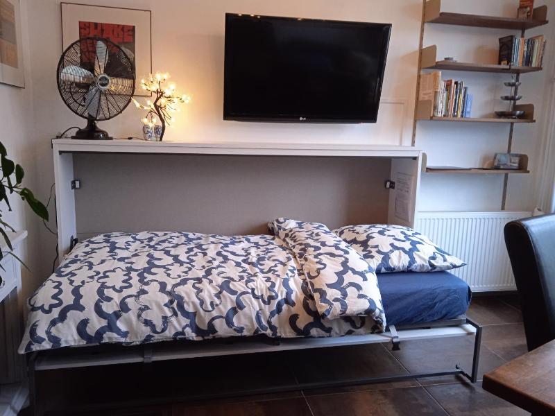 Triple Room with Private Bathroom image 4