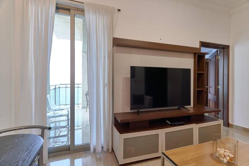 Luxurious Ocean View Suite - image 10
