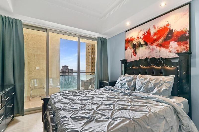 Luxurious Ocean View Suite - image 13