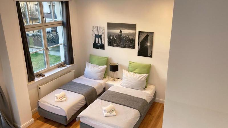 Deluxe Double Room with Balcony image 1
