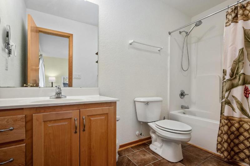 KDH495 McLovin - image 33