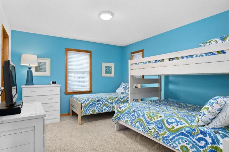 KDH495 McLovin - image 7