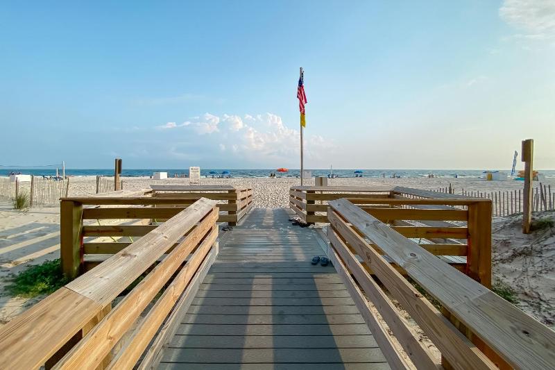 Island royale 601 - image 12