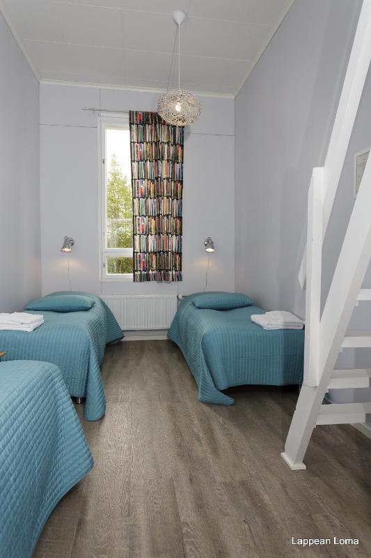 Triple Room with Shared Toilet image 2