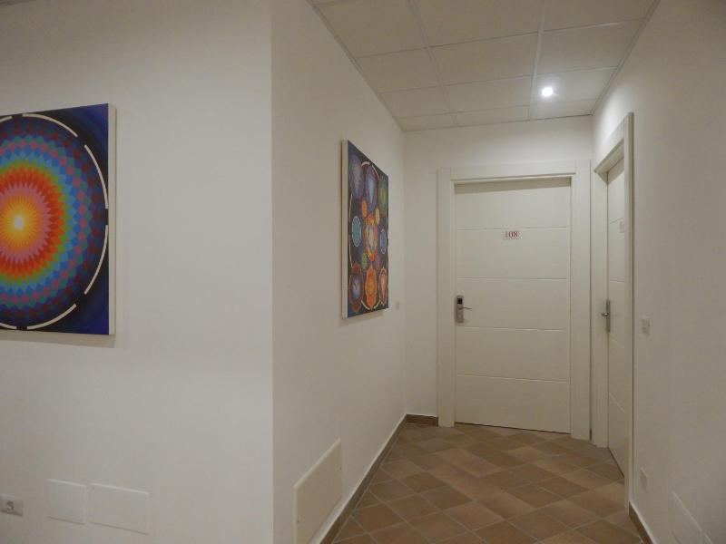 Economy Double Room image 4