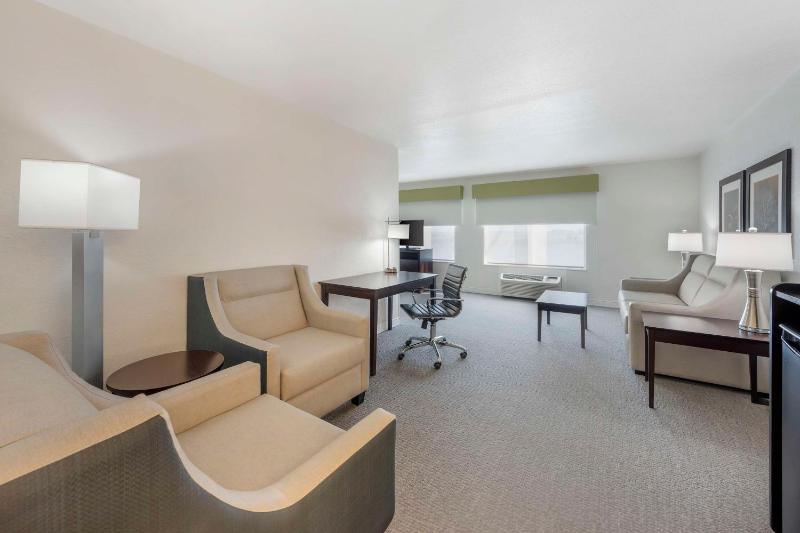 King Suite image 3
