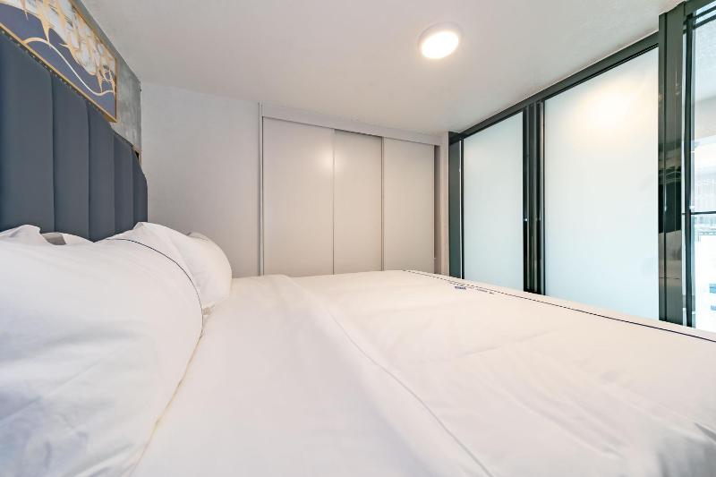 BORUISI Plaza Residence Apartment - Shenzhen Futian Convention & Exhibition Center - image 12