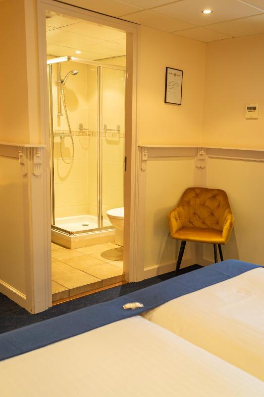 Triple Room image 4