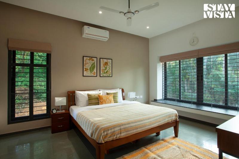 The Big Chill by VEO StayVista - 2BHK Villa with Gazebo & Bonfire - image 18