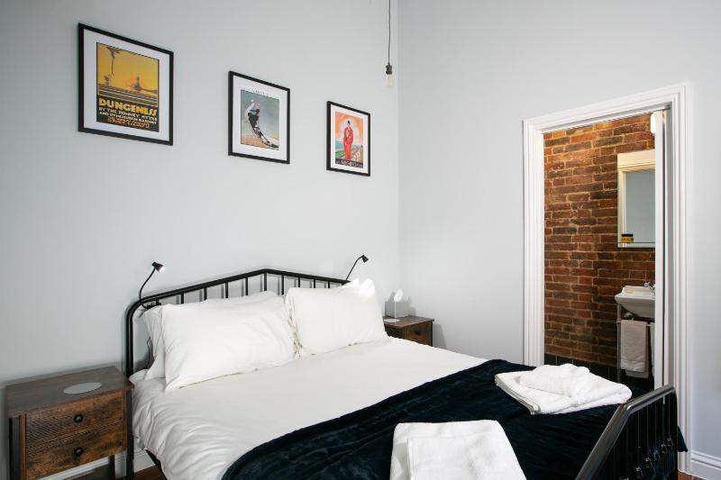 Two-Bedroom Cottage image 1