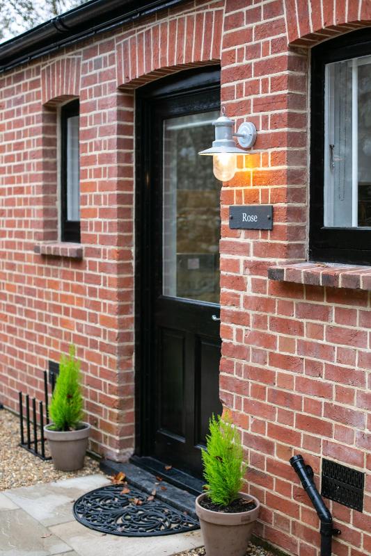 One-Bedroom Cottage image 2