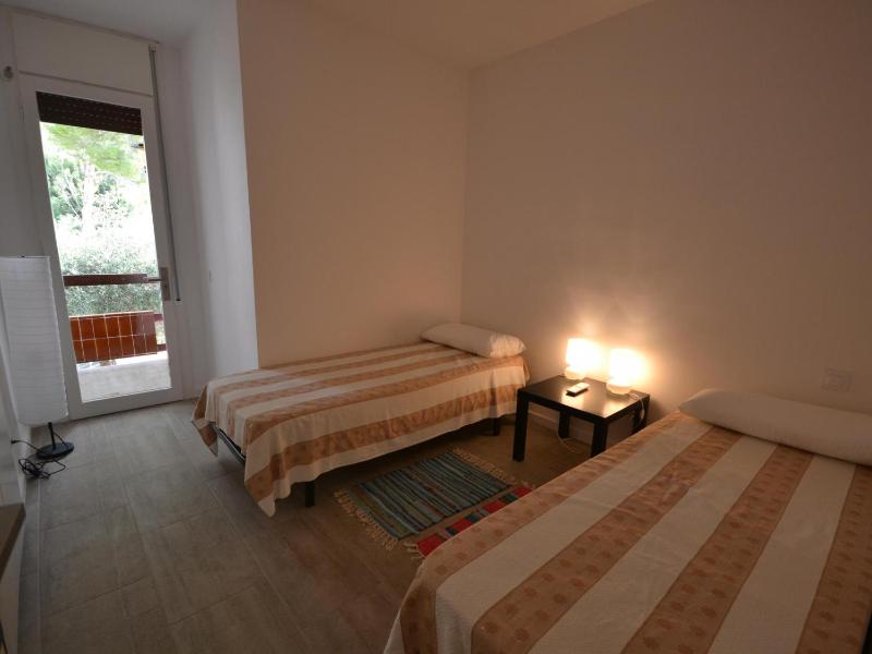 Apartamento Reformado en Aiguablava con Terraza - ES-226-32 - image 13