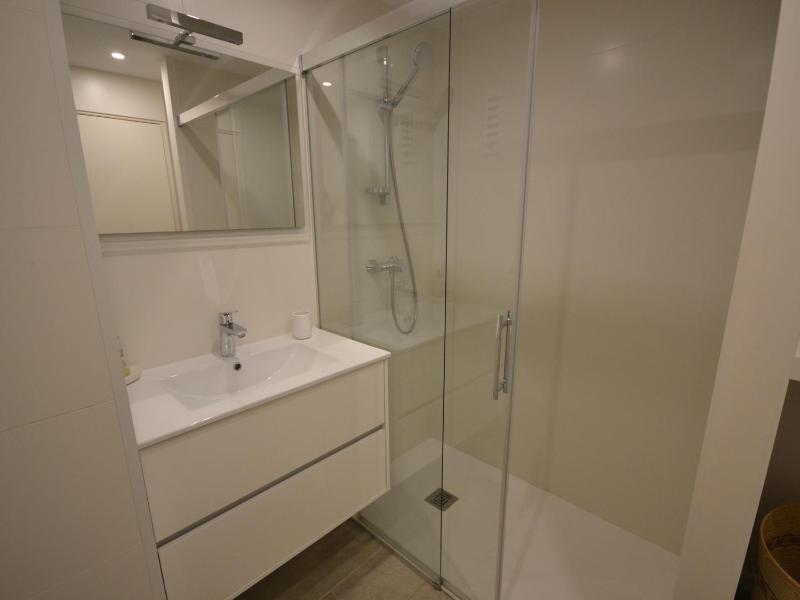 Apartamento Reformado en Aiguablava con Terraza - ES-226-32 - image 11