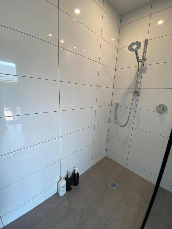 The White Room - image 13