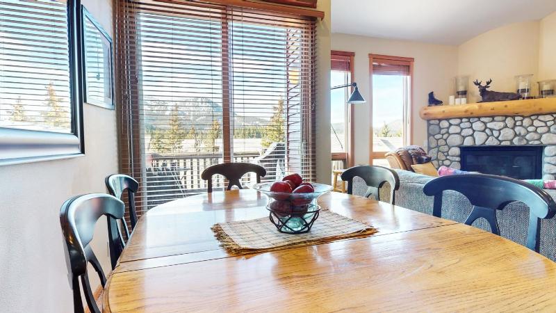 Snowcreek V 997 Panoramic Mountain Views Pet-Friendly - image 4