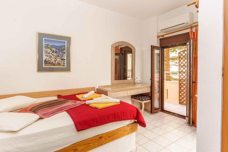 Double Room image 1