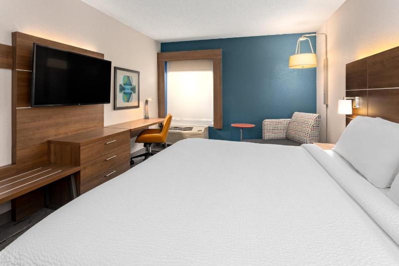 Standard Room image 3
