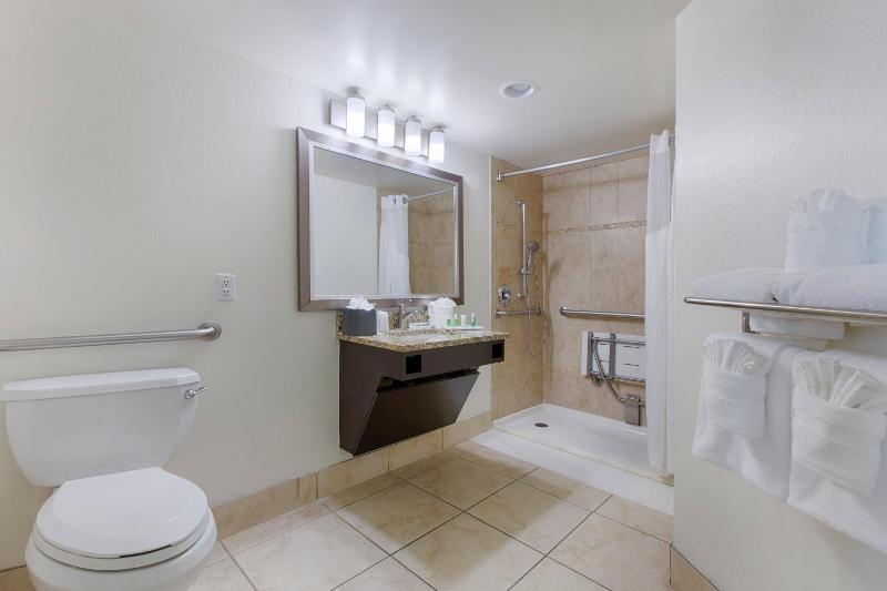 Holiday Inn Resort Daytona Beach Oceanfront By IHG - image 36
