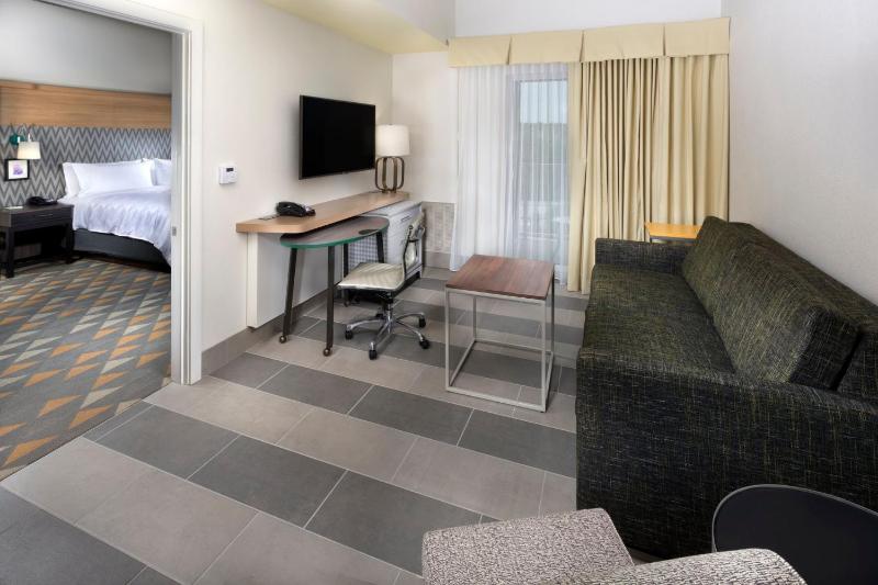 King Suite image 2