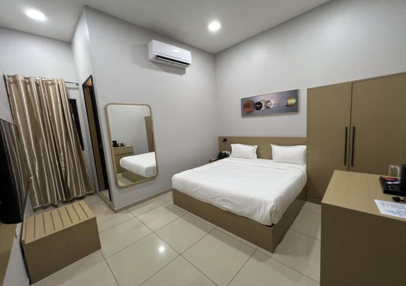 Ixoras Hotel Victoire - image 2