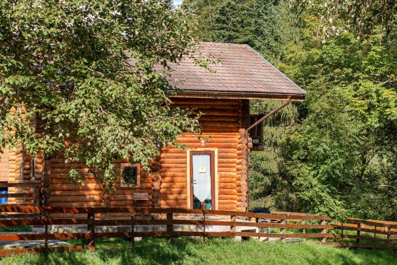 Three-Bedroom Chalet image 2